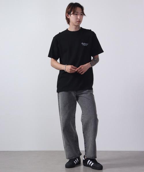 MODISH GAZE（モディシュガゼ）の「MODISH GAZE スモーキングガールRelaxed半袖Tシャツ（Tシャツ/カットソー・メンズ・ホワイト×グレー/ホワイト×ブルー/ブラック×ブルー/ブラック×グレー・XL/L/M）」の18枚目の写真
