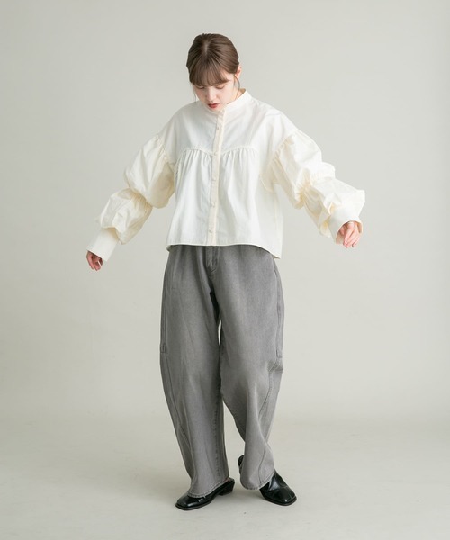 KBF（ケイビーエフ）の「ダブルスリーブギャザーシャツ（シャツ/ブラウス・レディース・ダークブラウン/アイボリー/ベージュ系その他・ONE）」の16枚目の写真