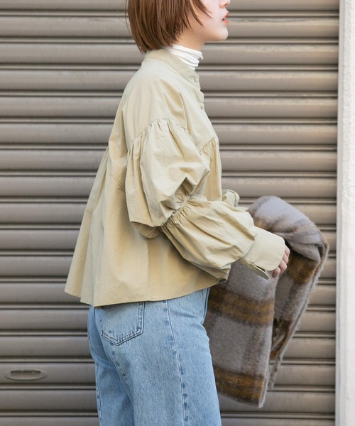 KBF（ケイビーエフ）の「ダブルスリーブギャザーシャツ（シャツ/ブラウス・レディース・ダークブラウン/アイボリー/ベージュ系その他・ONE）」の20枚目の写真
