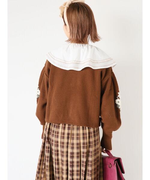 ehka sopo（エヘカソポ）の「袖刺繍カーディガン（カーディガン/ボレロ・レディース・キナリ/マスタード/ブラウン・F）」の19枚目の写真