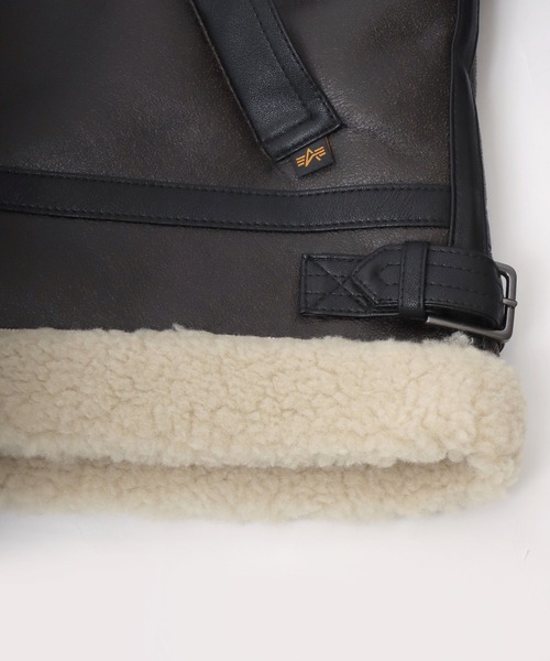 Alpha Industries（アルファインダストリーズ）の「ALPHA INDUSTRIES/アルファインダストリーズ B-3 FAKE MOUTON SHORT JACKET/オーバーサイズ ショート丈 フェイクムートンジャケット/ムートンコート レディース（ムートンコート・レディース・ブラウン/ブラック・S/M）」の17枚目の写真