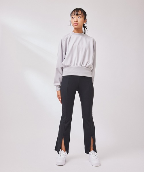 NERGY(ナージー)の「バックジッププルオーバー(その他トップス・レディース・ライトグレー/ブラック/キナリ・FREE)」の6枚目の写真