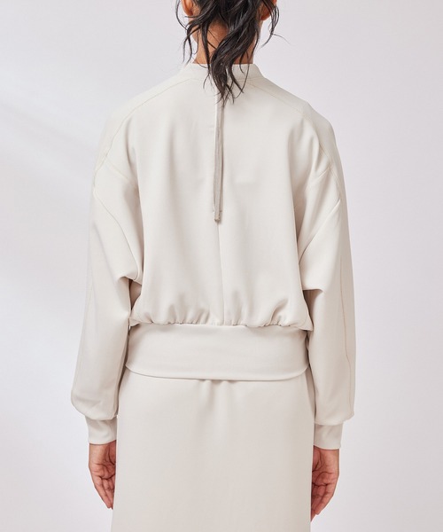 NERGY(ナージー)の「バックジッププルオーバー(その他トップス・レディース・ライトグレー/ブラック/キナリ・FREE)」の19枚目の写真