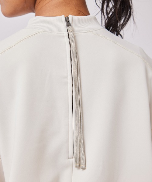 NERGY(ナージー)の「バックジッププルオーバー(その他トップス・レディース・ライトグレー/ブラック/キナリ・FREE)」の20枚目の写真