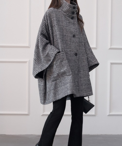 ABITOKYO（アビトーキョー）の「ビックシルエットスタンドカラーチェック柄ポンチョコート（ポンチョ・レディース・ブラック/ベージュ系その他/ブラック系その他/ベージュ/アイボリー/モカ・FREE）」の15枚目の写真