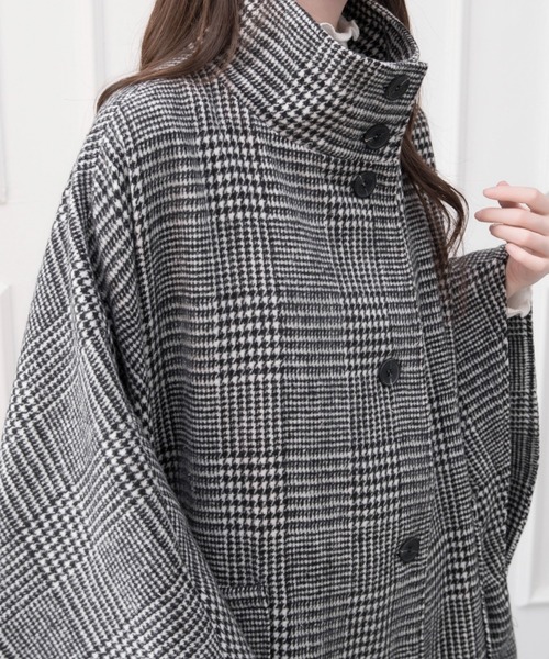 ABITOKYO（アビトーキョー）の「ビックシルエットスタンドカラーチェック柄ポンチョコート（ポンチョ・レディース・ブラック/ベージュ系その他/ブラック系その他/ベージュ/アイボリー/モカ・FREE）」の16枚目の写真