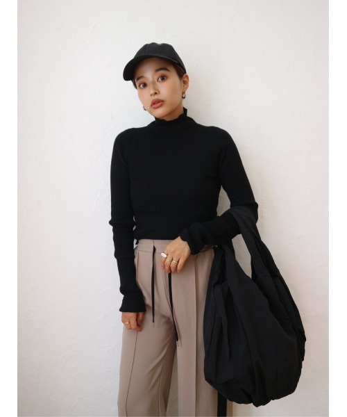 TRUNC（トランクエイティーエイト）の「Circle Nylon Big Bag（トートバッグ・レディース・ブラック/アイボリー/カーキ・FREE）」の8枚目の写真