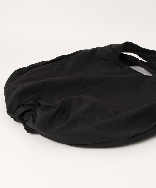 TRUNC（トランクエイティーエイト）の「Circle Nylon Big Bag（トートバッグ・レディース・ブラック/アイボリー/カーキ・FREE）」の10枚目の写真