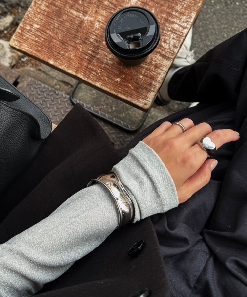 DONOBAN(ドノバン)の「【pufe】ラメフライスタートル(Tシャツ/カットソー・レディース・ブラック/シルバー/ゴールド・F)」の17枚目の写真