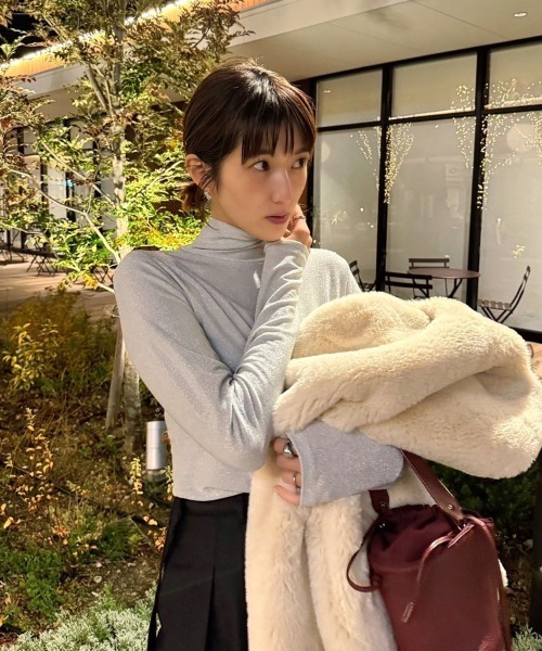 DONOBAN(ドノバン)の「【pufe】ラメフライスタートル(Tシャツ/カットソー・レディース・ブラック/シルバー/ゴールド・F)」の18枚目の写真