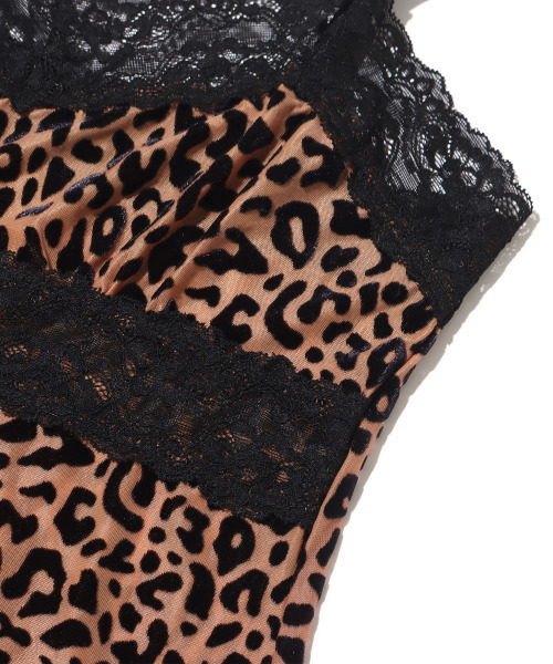 ANNA SUI NYC（アナ スイ エヌ ワイ シー）の「ANNA SUI NYC ベロア風 レオパード キャミソール 【SP】（キャミソール・レディース・ブルー/ブラウン/ブラック・FREE）」の17枚目の写真