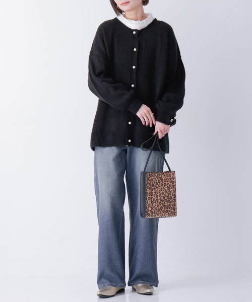 osharewalker(オシャレウォーカー)の「【廃盤】『フェイクパールボタンモヘヤタッチカーディガン』(カーディガン/ボレロ・レディース・ライトベージュ/ブラック・FREE)」の5枚目の写真