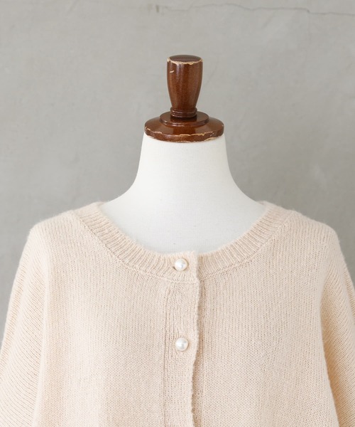 osharewalker(オシャレウォーカー)の「【廃盤】『フェイクパールボタンモヘヤタッチカーディガン』(カーディガン/ボレロ・レディース・ライトベージュ/ブラック・FREE)」の12枚目の写真