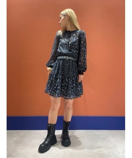 Desigual（デシグアル）の「ミッドナイトフローラル シアー ショートワンピース（ワンピース・レディース・ブルー・S/M/XS/L/XL）」の6枚目の写真