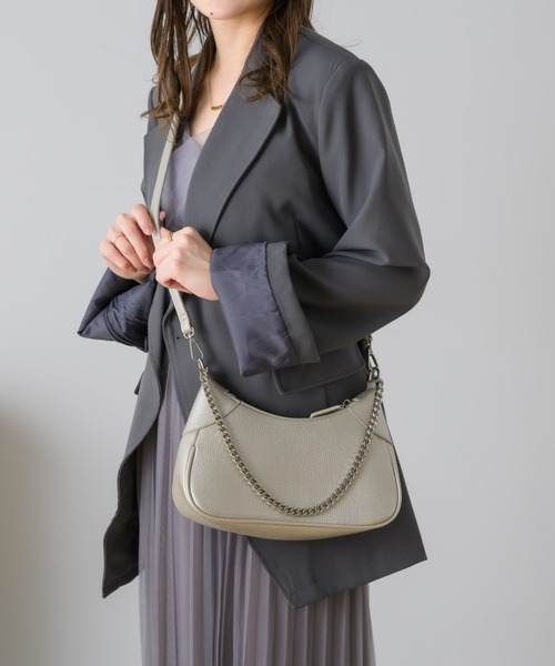 NEUNA(ヌナ)の「【普段使いにもオケージョンにも◎】2WAYチェーンレザーショルダーバッグ/ハンドバッグ(ショルダーバッグ・レディース・ブラック/シルバー・FREE)」の21枚目の写真