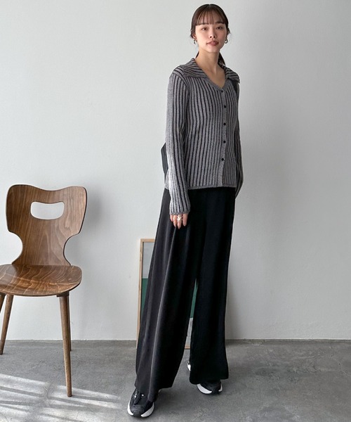 Doux archives(ドゥアルシーヴ)の「リネンライク前開きリブニット(ニット/セーター・レディース・ベージュ/チャコールグレー/ラベンダー・FREE)」の11枚目の写真