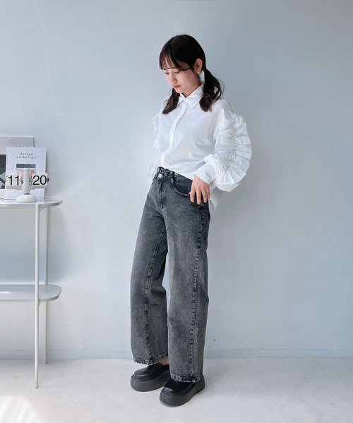 AS KNOW AS plus（アズノゥアズプラス）の「◎袖フリルデザインシャツ（シャツ/ブラウス・レディース・オフホワイト/ブルー/ブラック/ベージュ系その他/チャコールグレー/ブラック系その他/ブラック系その他2・FREE）」の21枚目の写真
