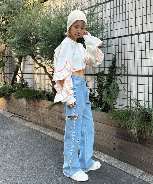 HELLO.SANFRANCISCOフリル付きクロップドスウェット セットアップ HELLO.SANFRANCISCO（ハローサンフランシスコ）の「【HELLO