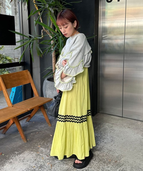 HELLO.SANFRANCISCO（ハローサンフランシスコ）の「【HELLO.SANFRANCISCO/ハローサンフランシスコ】カットアウトフリルスウェット（スウェット・レディース・ライトグレー/アイボリー・FREE）」の17枚目の写真