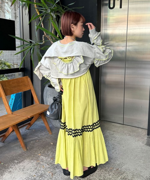 HELLO.SANFRANCISCO（ハローサンフランシスコ）の「【HELLO.SANFRANCISCO/ハローサンフランシスコ】カットアウトフリルスウェット（スウェット・レディース・ライトグレー/アイボリー・FREE）」の18枚目の写真