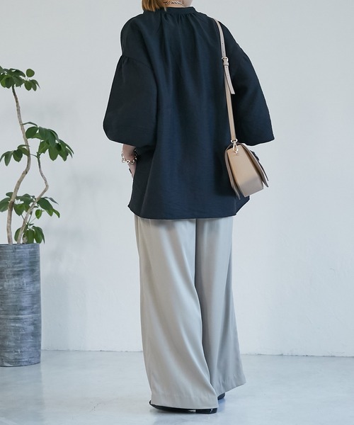 un dix cors(アンディコール)の「シアーツイルスキッパーシャツ(シャツ/ブラウス・レディース・ブラック/オフホワイト/グリーン・FREE)」の16枚目の写真