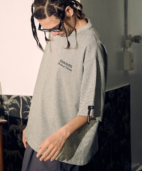 ADAM PATEK(アダムパテック)の「ADAMPATEK/thin stripes short sleeve/ボーダー半袖Tシャツ(Tシャツ/カットソー・メンズ・ネイビー系/ライトグレー系/ブラック系・2/1)」の7枚目の写真