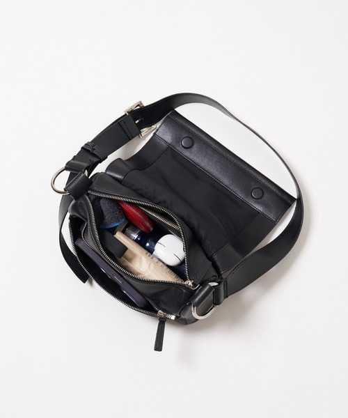 セール】レザーボディバッグ（ショルダーバッグ）｜BEARDSLEY