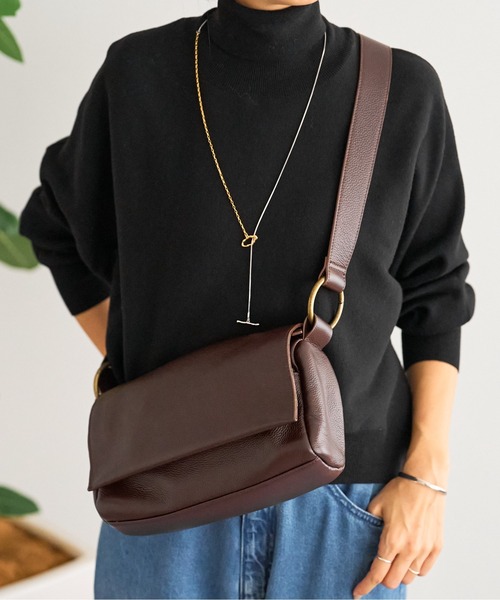 【BEARDSLEY】レザーボディバッグ ビアズリー BEARDSLEY レザーボディバッグ （black） -靴