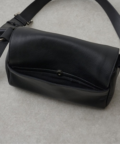 【3日間限定値下げ】BEARDSLEY ビアズリー レザーボディバッグ ビアズリー BEARDSLEY レザーボディバッグ （black） -靴