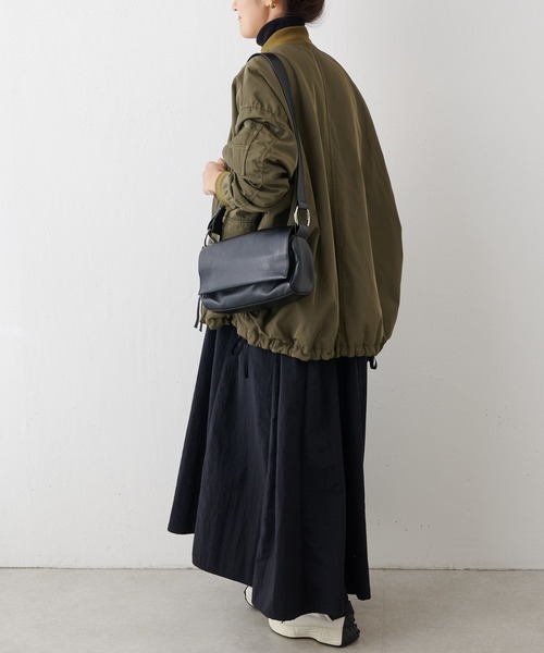 BEARDSLEY レザーボディバッグ ブラック ビアズリー BEARDSLEY レザーボディバッグ （black
