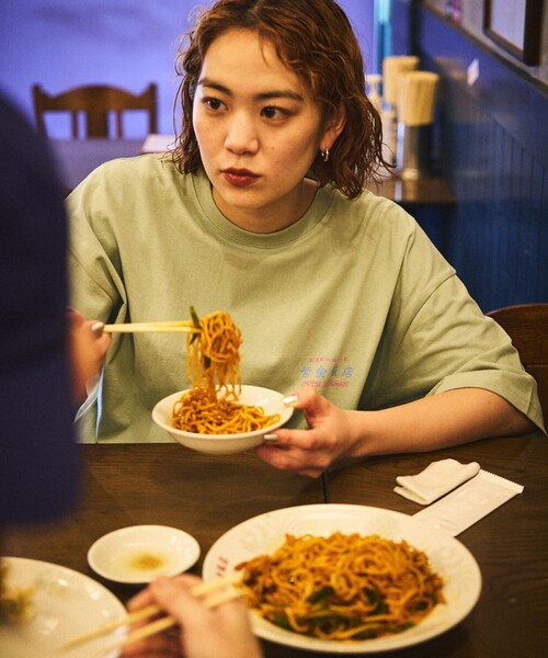 FREAK'S STORE（フリークスストア）の「限定展開 紫金飯店×FREAK'S STORE 別注 ビッグシルエット バックプリント クルーネックTシャツ/中華/チャイナデザイン（Tシャツ/カットソー・メンズ・ホワイト/ミント/スミクロ・SMALL/MEDIUM/LARGE）」の15枚目の写真