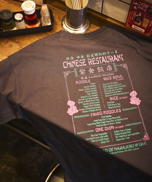 FREAK'S STORE（フリークスストア）の「限定展開 紫金飯店×FREAK'S STORE 別注 ビッグシルエット バックプリント クルーネックTシャツ/中華/チャイナデザイン（Tシャツ/カットソー・メンズ・ホワイト/ミント/スミクロ・SMALL/MEDIUM/LARGE）」の9枚目の写真