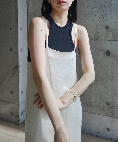 y/m by RIKA（イムバイリカ）の「サテンキャミワンピース（ワンピース・レディース・アイボリー/ブラック・FREE）」の13枚目の写真