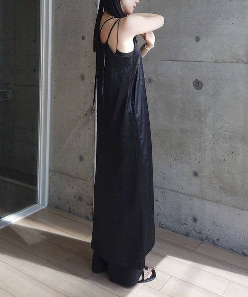 y/m by RIKA（イムバイリカ）の「サテンキャミワンピース（ワンピース・レディース・アイボリー/ブラック・FREE）」の21枚目の写真