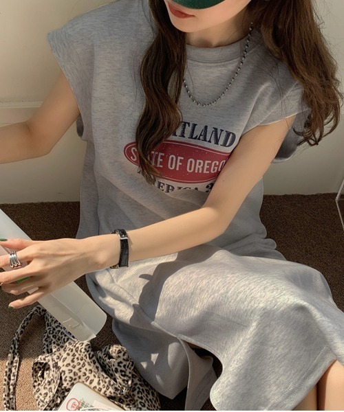 PRIVATE BEACH(プライベートビーチ)の「ロゴプリントフレンチスリーブTシャツワンピース(ワンピース・レディース・ホワイト/ライトグレー・LL/M/L)」の5枚目の写真