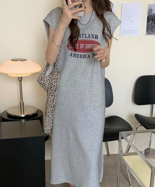 PRIVATE BEACH(プライベートビーチ)の「ロゴプリントフレンチスリーブTシャツワンピース(ワンピース・レディース・ホワイト/ライトグレー・LL/M/L)」の4枚目の写真