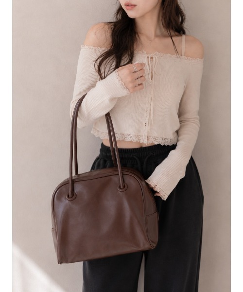 HIKA（ヒカ）の「【HIKA】フェイクレザーダブルハンドルスクエアBAG（ボストンバッグ・レディース・ブラウン/ブラック・FREE）」の2枚目の写真
