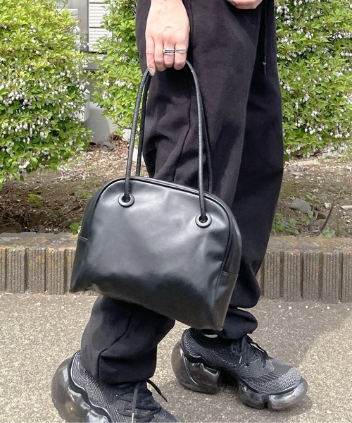 HIKA】フェイクレザーダブルハンドルスクエアBAG（ボストンバッグ