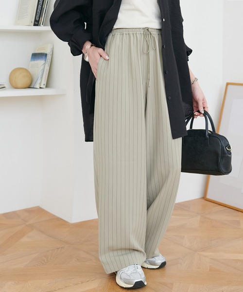 DISCOAT（ディスコート）の「《新色追加/7サイズ展開》とろみイージーパンツ【ユニセックス】（その他パンツ・レディース・グレー/アイボリー/ブラック/ブラウン/ライトベージュ/ベージュ/ライム/ベージュ系その他/ダークグレー/ダークブラウン/ブラック系その他/ブラウン系その他/ネイビー/ライトグレー/キャメル/ベージュ系その他2/インディゴブルー/モカ/グレイッシュベージュ/グレー系その他/レモンイエロー/チャコールグレー/ピンク・SMALL/MEDIUM/LARGE/X-LARGE/SP/MT/PM/SHORT/M）」の17枚目の写真