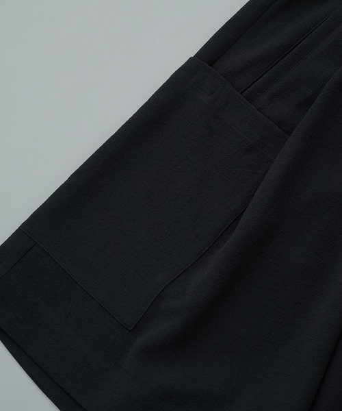 PUBLIC TOKYO（パブリックトウキョウ）の「ハイコンフォートマルチカーゴショーツ（カーゴパンツ・メンズ・カーキ/ダークグレー・1/2）」の5枚目の写真