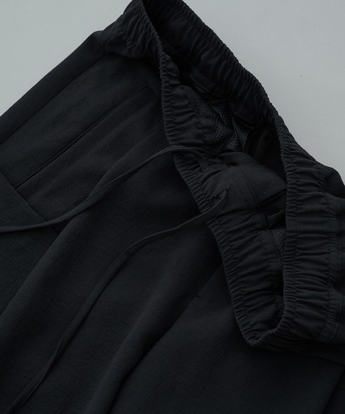 PUBLIC TOKYO（パブリックトウキョウ）の「ハイコンフォートマルチカーゴショーツ（カーゴパンツ・メンズ・カーキ/ダークグレー・1/2）」の6枚目の写真