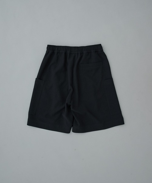 PUBLIC TOKYO（パブリックトウキョウ）の「ハイコンフォートマルチカーゴショーツ（カーゴパンツ・メンズ・カーキ/ダークグレー・1/2）」の9枚目の写真