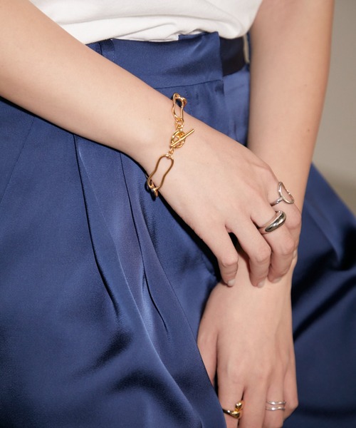 Aunt Marie's(アントマリーズ)の「オーバルチェーンブレスレット(ブレスレット・レディース・ゴールド/シルバー・FREE)」の4枚目の写真