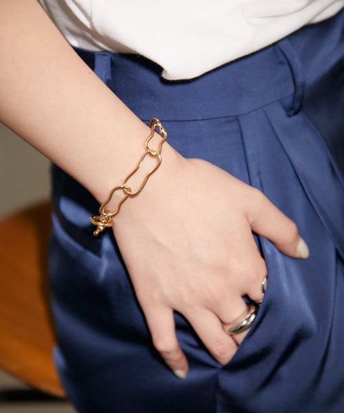 Aunt Marie's(アントマリーズ)の「オーバルチェーンブレスレット(ブレスレット・レディース・ゴールド/シルバー・FREE)」の15枚目の写真