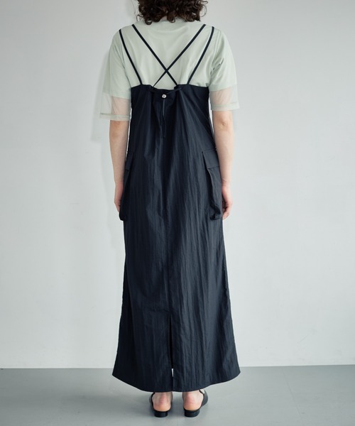 Formeque（フォルミーク）の「【Formeque】ナイロンキャミワンピース（ワンピース・レディース・ブラック/ライトグレー・FREE）」の5枚目の写真