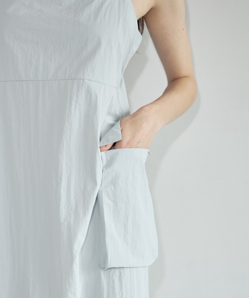 Formeque（フォルミーク）の「【Formeque】ナイロンキャミワンピース（ワンピース・レディース・ブラック/ライトグレー・FREE）」の15枚目の写真