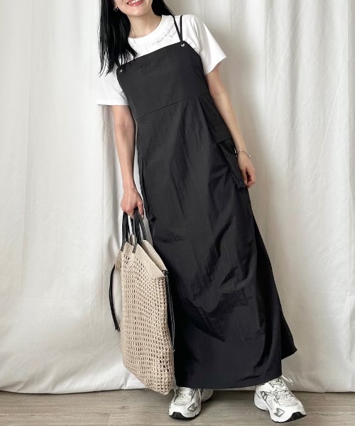 Formeque（フォルミーク）の「【Formeque】ナイロンキャミワンピース（ワンピース・レディース・ブラック/ライトグレー・FREE）」の19枚目の写真