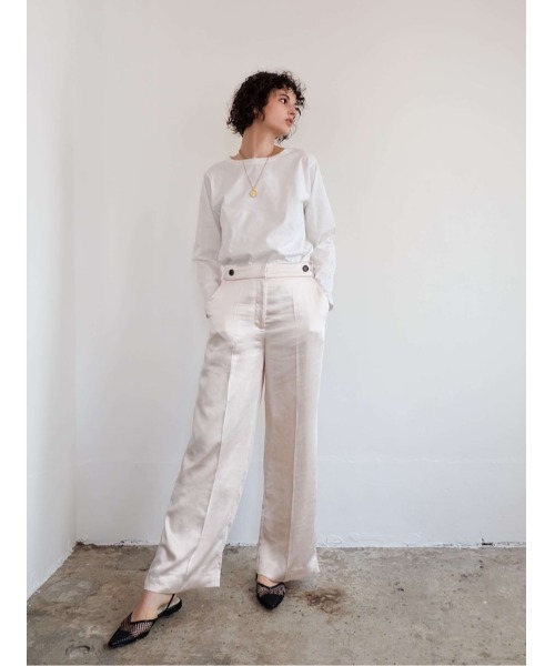 Katrin TOKYO(カトリーントーキョー)の「satin wide slacks(スラックス・レディース・アイボリー/オリーブ/ブルー系その他/ラベンダー・S/M/L/XS)」の1枚目の写真