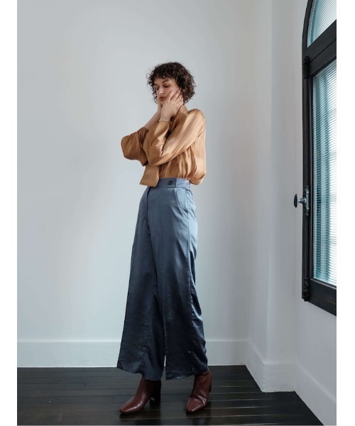 Katrin TOKYO(カトリーントーキョー)の「satin wide slacks(スラックス・レディース・アイボリー/オリーブ/ブルー系その他/ラベンダー・S/M/L/XS)」の17枚目の写真