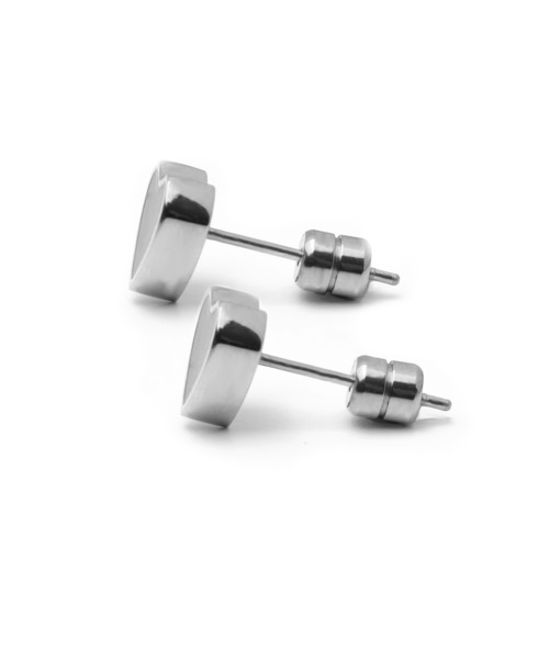 LHME(エルエイチエムイー)の「【WEB限定】“Moment”ハートピアス/ブラック/サージカルステンレス(金属アレルギー対応)【LHME / エルエイチエムイー】(ピアス(両耳用)・レディース・シルバー/ゴールド・ONE SIZE)」の4枚目の写真